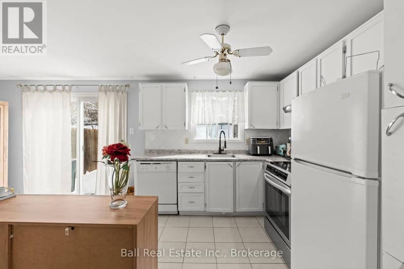 2048 Walker Avenue — photo 5 of 38