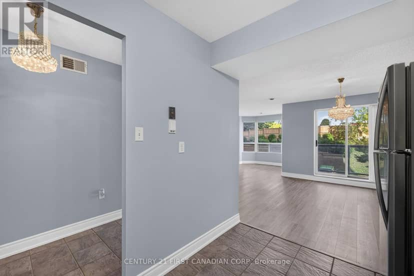 203 - 30 Chapman Court — photo 10 of 31