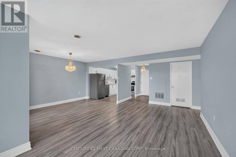 203 - 30 Chapman Court — photo 15 of 31