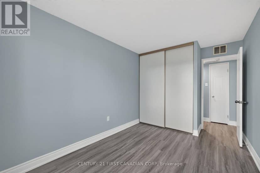 203 - 30 Chapman Court — photo 24 of 31