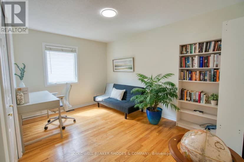 1349 Gaultois Avenue — photo 27 of 40