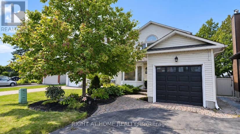 672 Farmbrook Crescent — photo 1 of 32