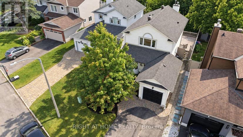 672 Farmbrook Crescent — photo 3 of 32