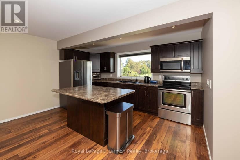 401 Barrie Drive — photo 36 of 40
