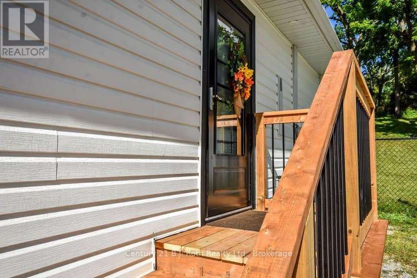 364 Arthur Street — photo 4 of 40