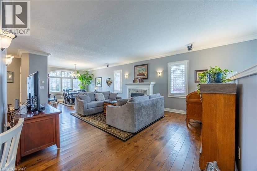 122 DONJON Boulevard — photo 12 of 40