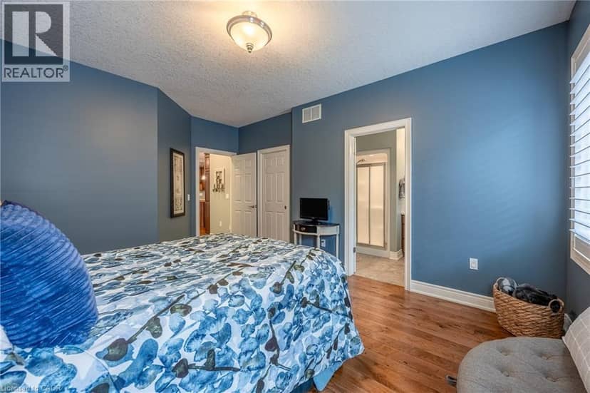 122 DONJON Boulevard — photo 20 of 40