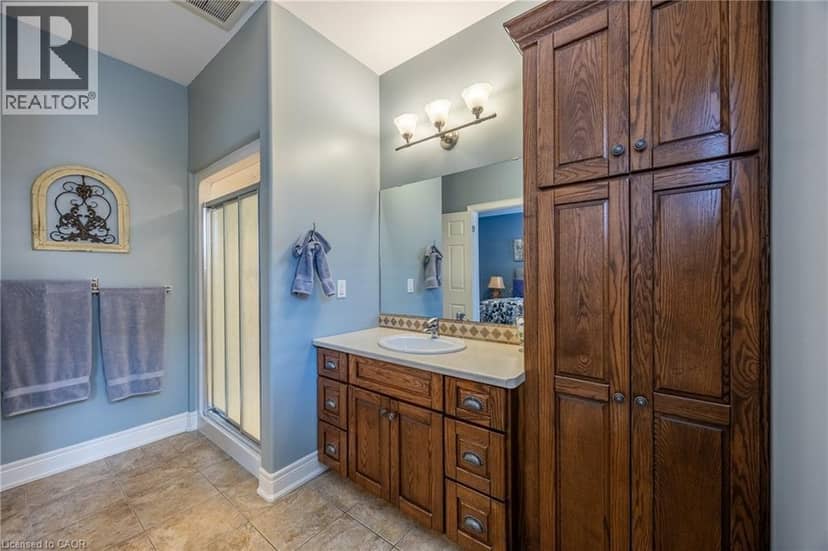 122 DONJON Boulevard — photo 21 of 40
