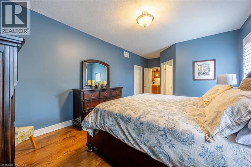 122 DONJON Boulevard — photo 23 of 40