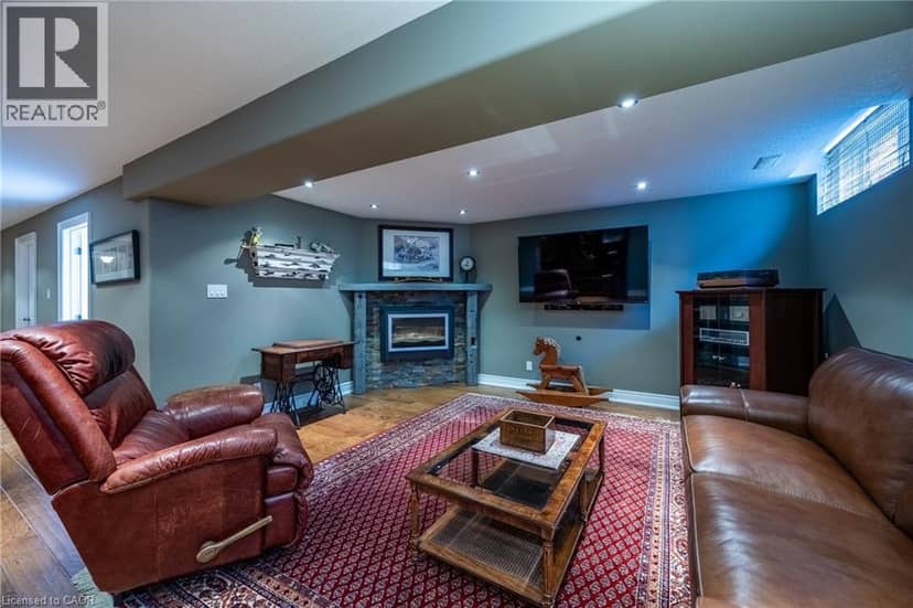 122 DONJON Boulevard — photo 26 of 40