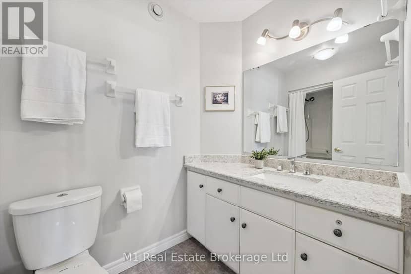 105 Riverwalk Place — photo 20 of 38