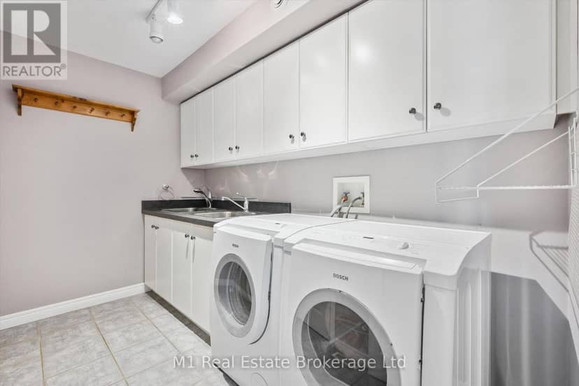105 Riverwalk Place — photo 21 of 38
