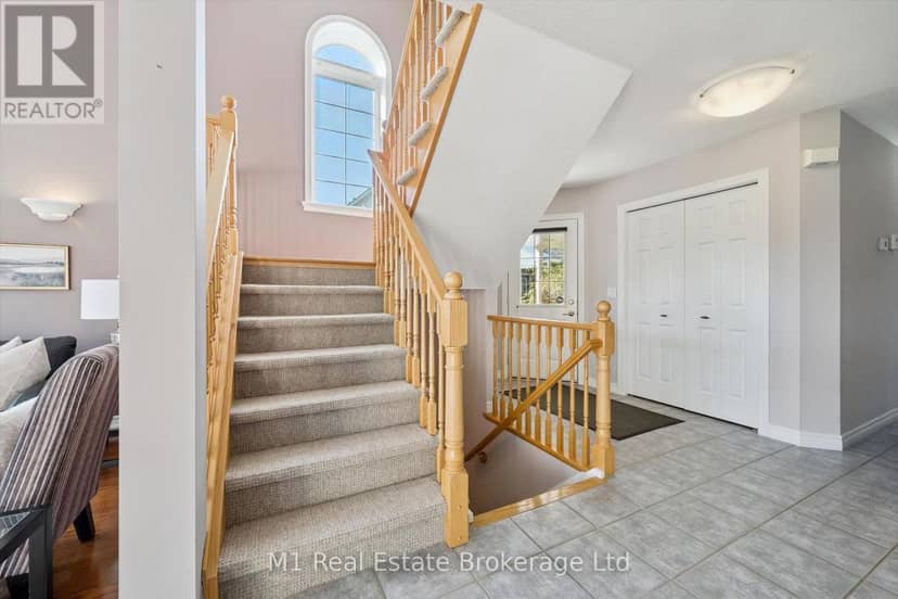 105 Riverwalk Place — photo 22 of 38