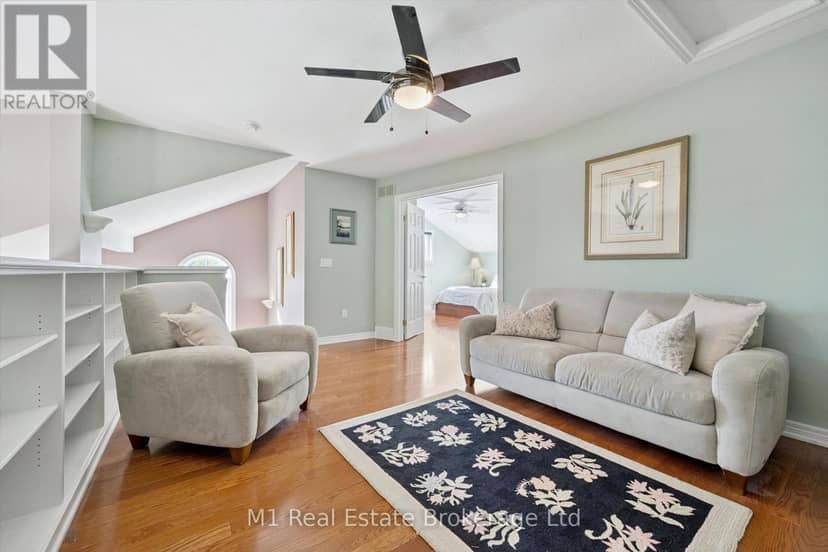 105 Riverwalk Place — photo 26 of 38