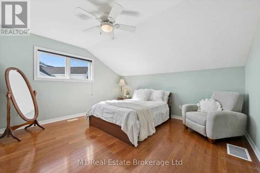 105 Riverwalk Place — photo 27 of 38