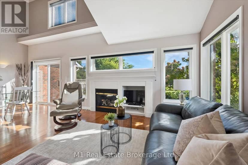 105 Riverwalk Place — photo 8 of 38