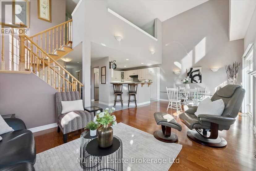 105 Riverwalk Place — photo 9 of 38