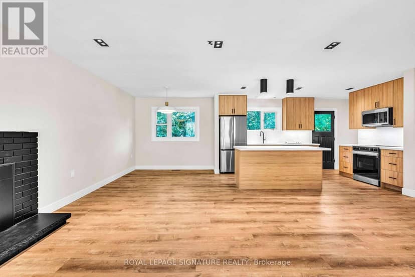 986 Srigley Street, Newmarket, photo 6