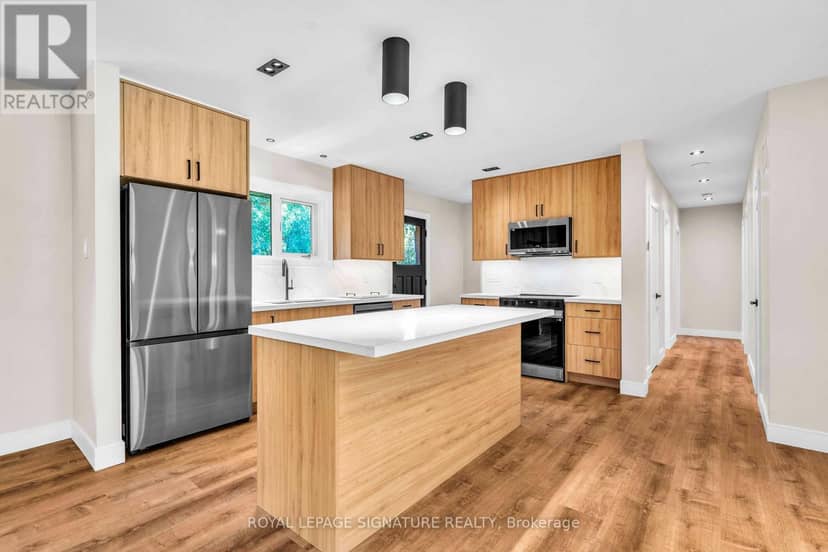 986 Srigley Street, Newmarket, photo 7