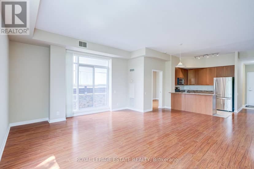 110 - 11121 Yonge Street — photo 22 of 40