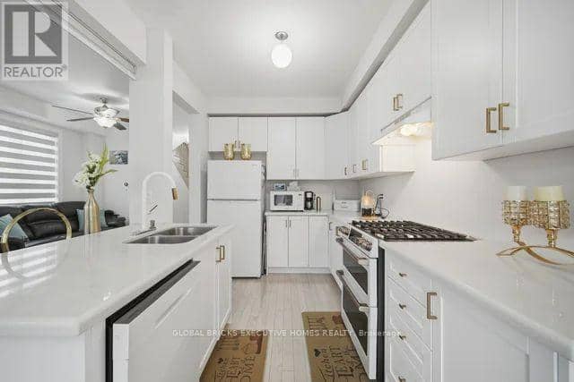 549 Barons Street — photo 13 of 40