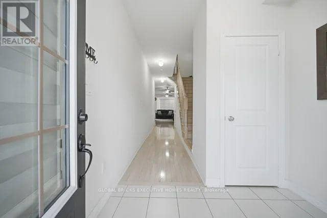 549 Barons Street, Vaughan, photo 6