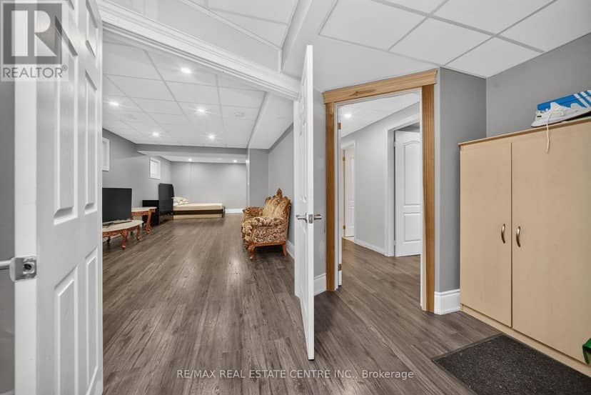 3 Twin Willow Crescent — photo 18 of 31