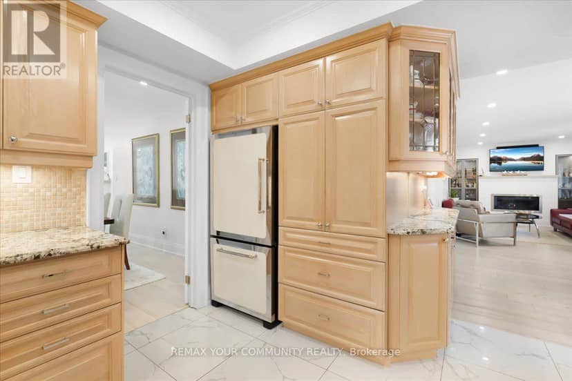 2491 Parmeer Drive — photo 10 of 29