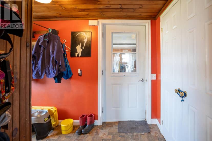 1078 Garfield Road — photo 9 of 40