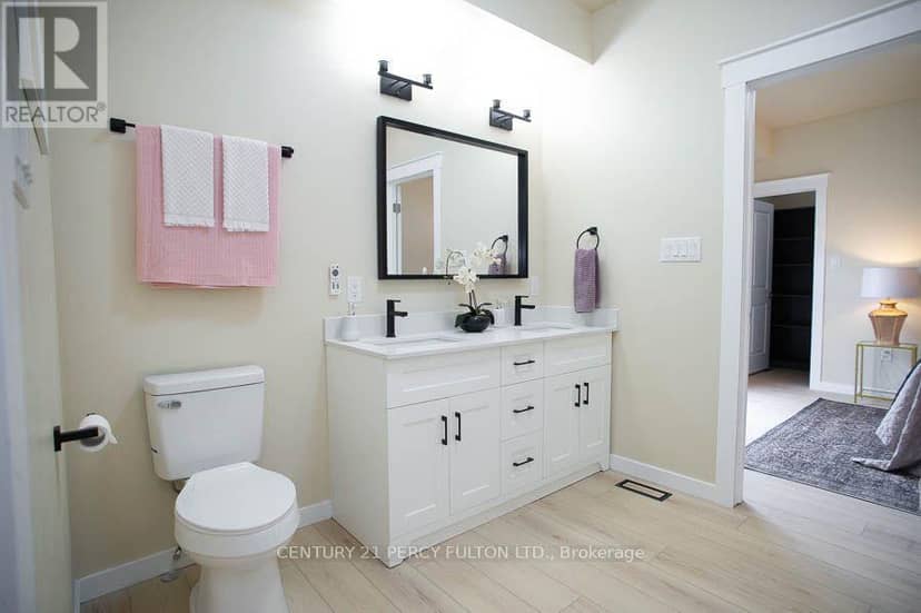 68 Hamilton Plank Road — photo 21 of 40
