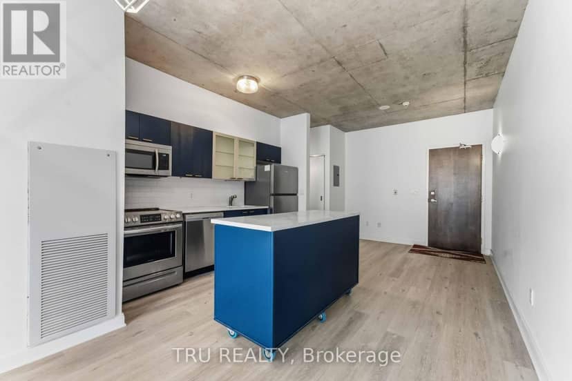 412 - 383 Cumberland Street — photo 11 of 30