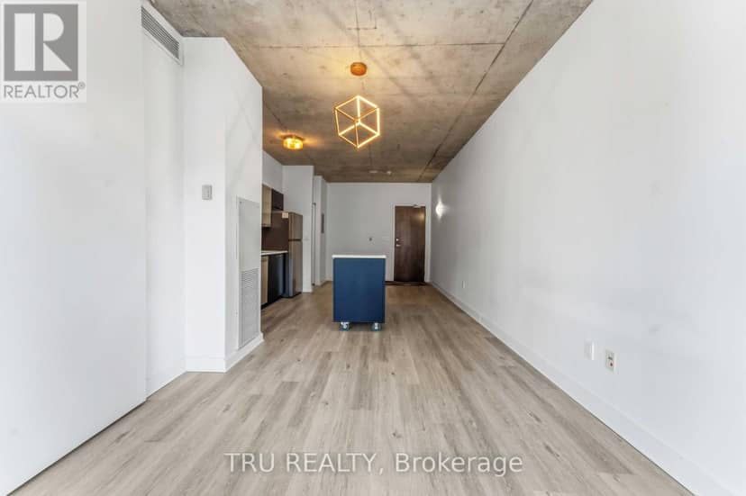 412 - 383 Cumberland Street — photo 14 of 30