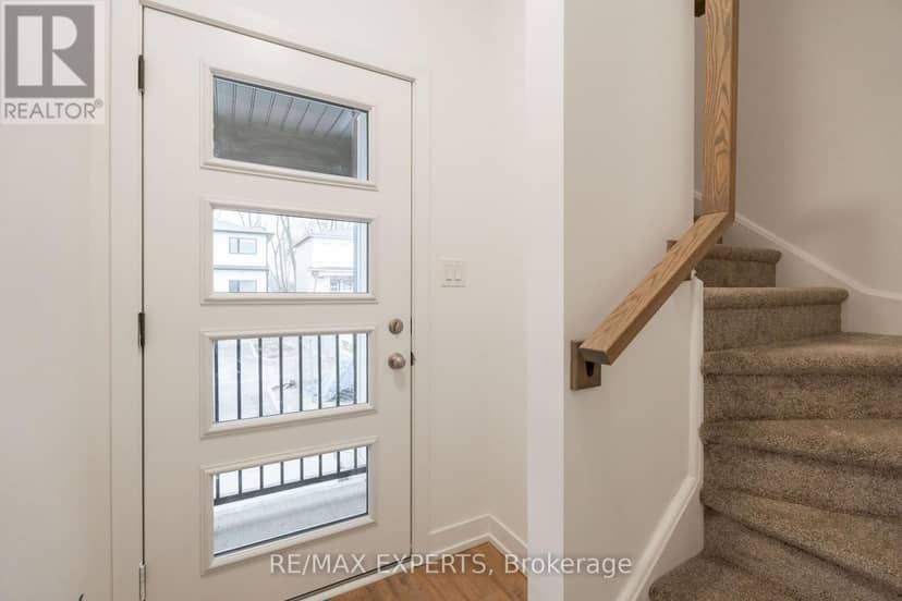 435 - 4263 Fourth Avenue — photo 3 of 25