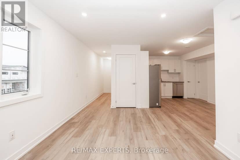 435 - 4263 Fourth Avenue — photo 5 of 25