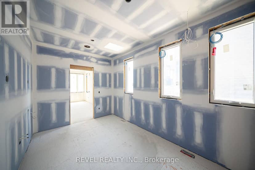 51 Woodhouse Avenue — photo 23 of 40