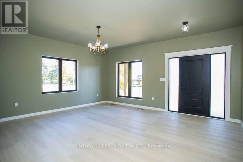 7 Scott Drive — photo 2 of 34