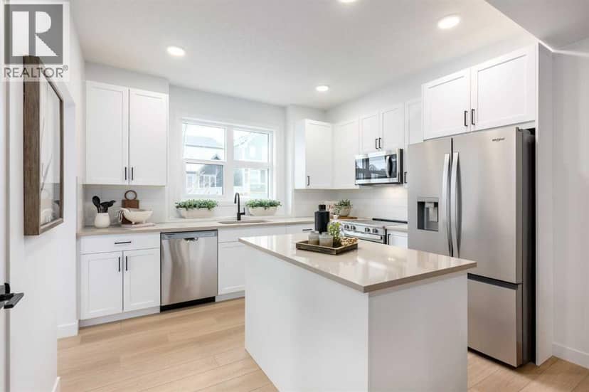 303, 30 Rochester View NW — photo 9 of 19