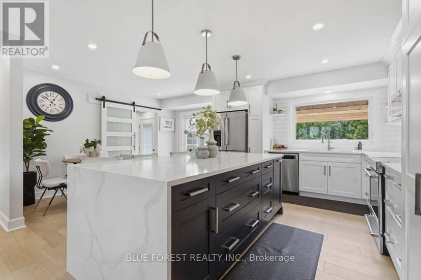 21 Agincourt Place — photo 13 of 40