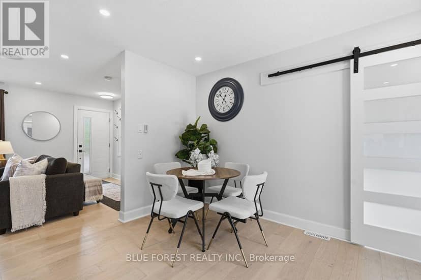 21 Agincourt Place — photo 17 of 40