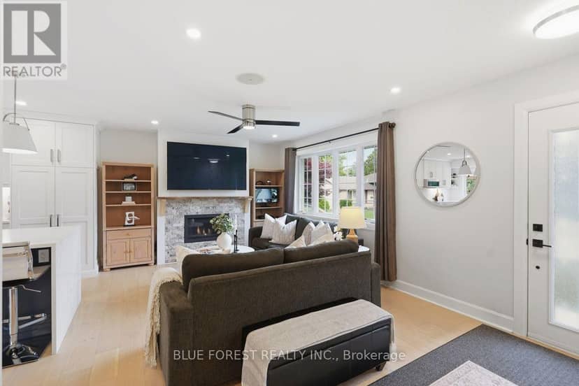 21 Agincourt Place — photo 27 of 40