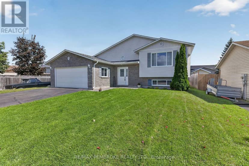4 Winfield Street, Petawawa, photo 2