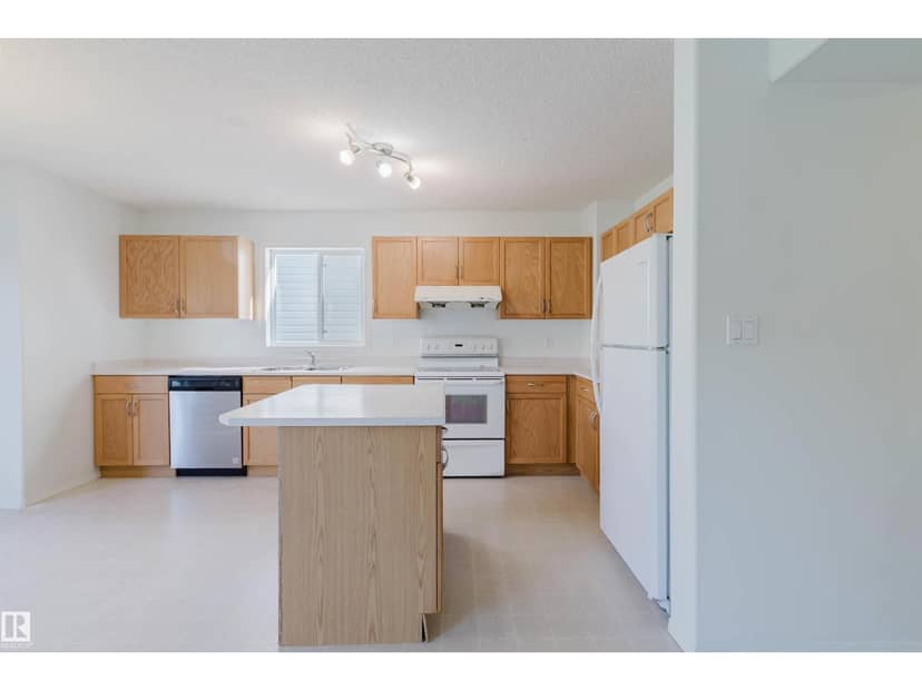 430 Hunters Green Gr NW NW — photo 11 of 40