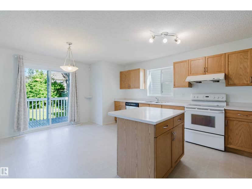 430 Hunters Green Gr NW NW — photo 12 of 40