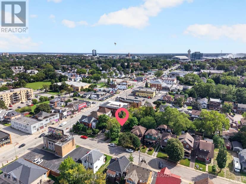 4840 Willmott Street, Niagara Falls, photo 2