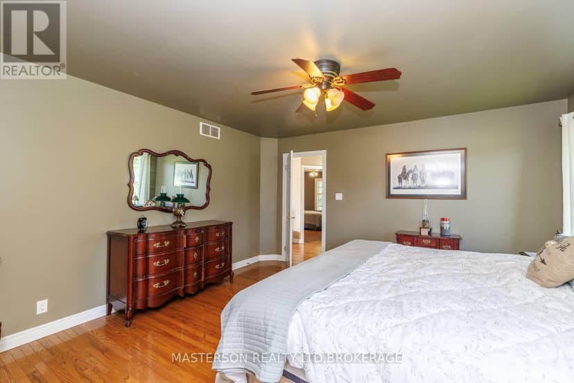 14064 King Road — photo 18 of 40