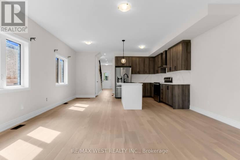 131 Guelph Street — photo 10 of 40