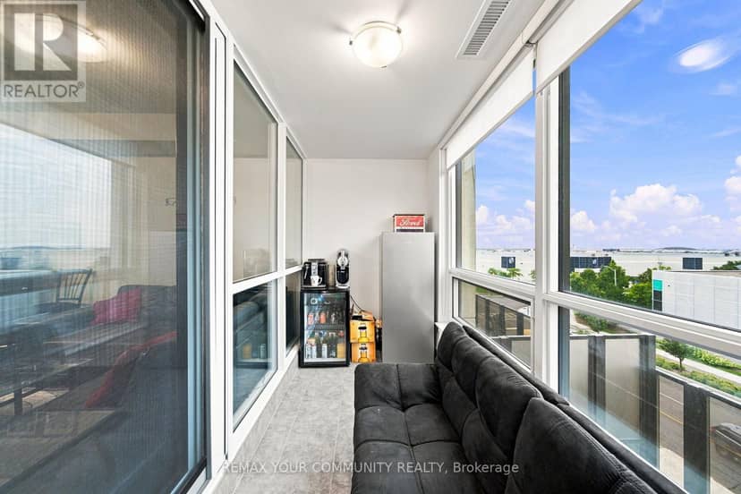406 - 9075 Jane Street — photo 18 of 26