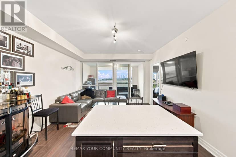 406 - 9075 Jane Street — photo 5 of 26