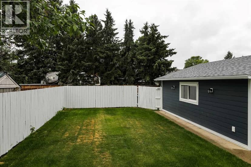 1418 25 Avenue N — photo 38 of 40