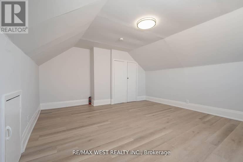 115 Edwin Avenue — photo 35 of 39
